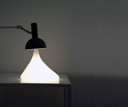 Gallery Design Virus - Light Blubs - by Pieke Bergmans